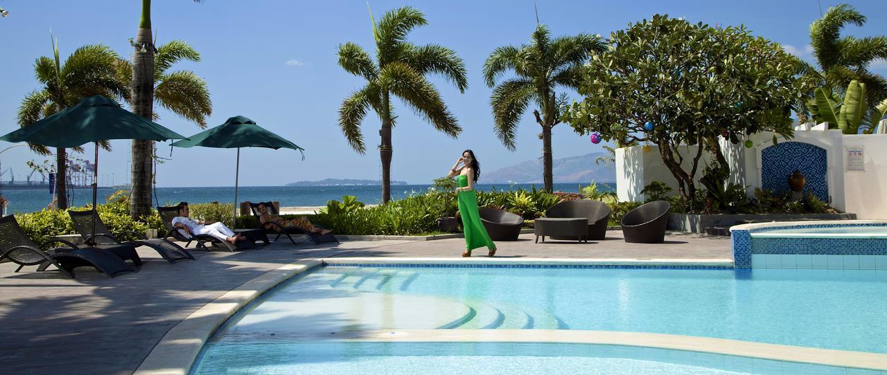 The Lighthouse Marina Resort Olongapo Exterior photo