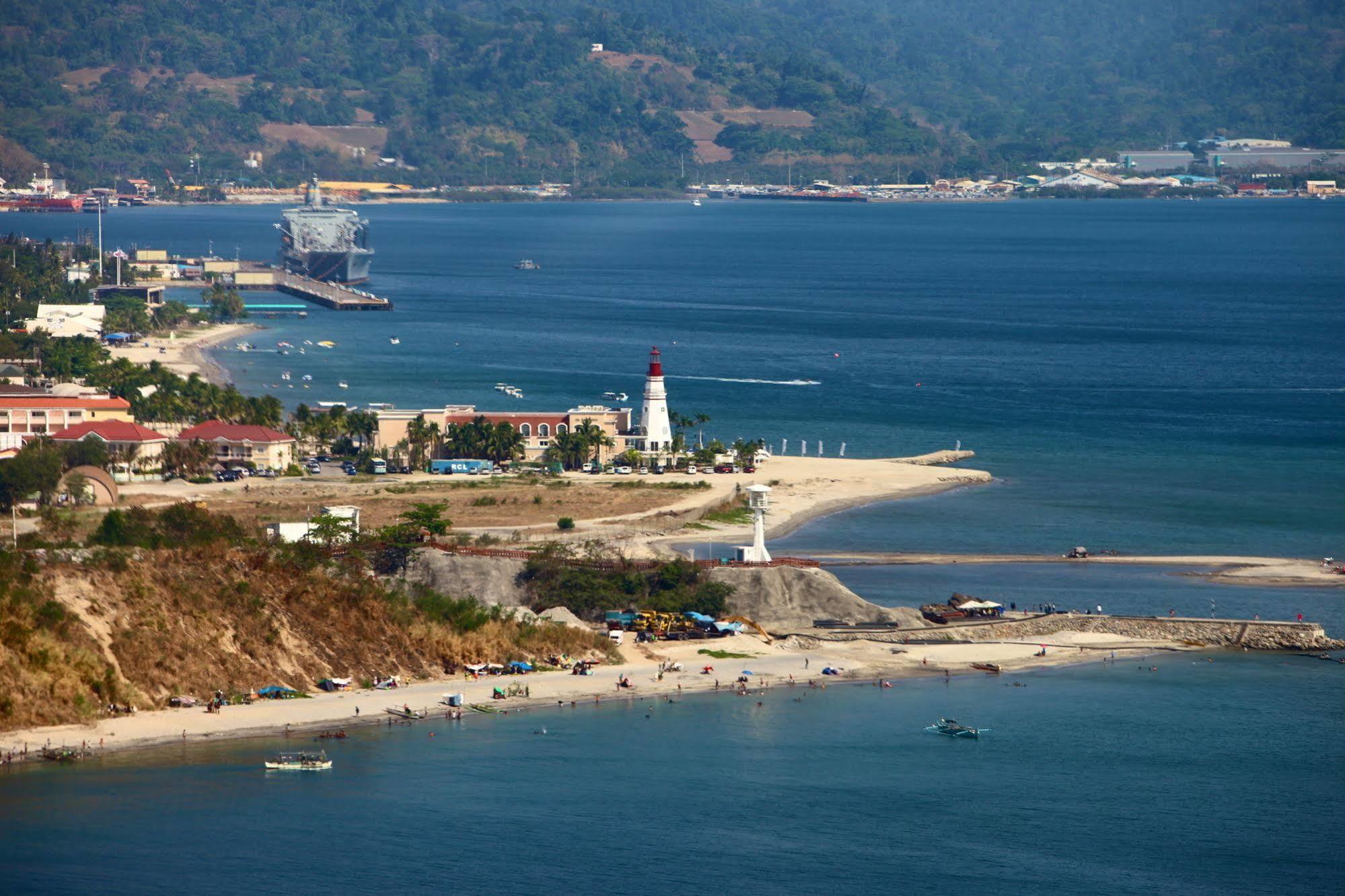 The Lighthouse Marina Resort Olongapo Exterior photo
