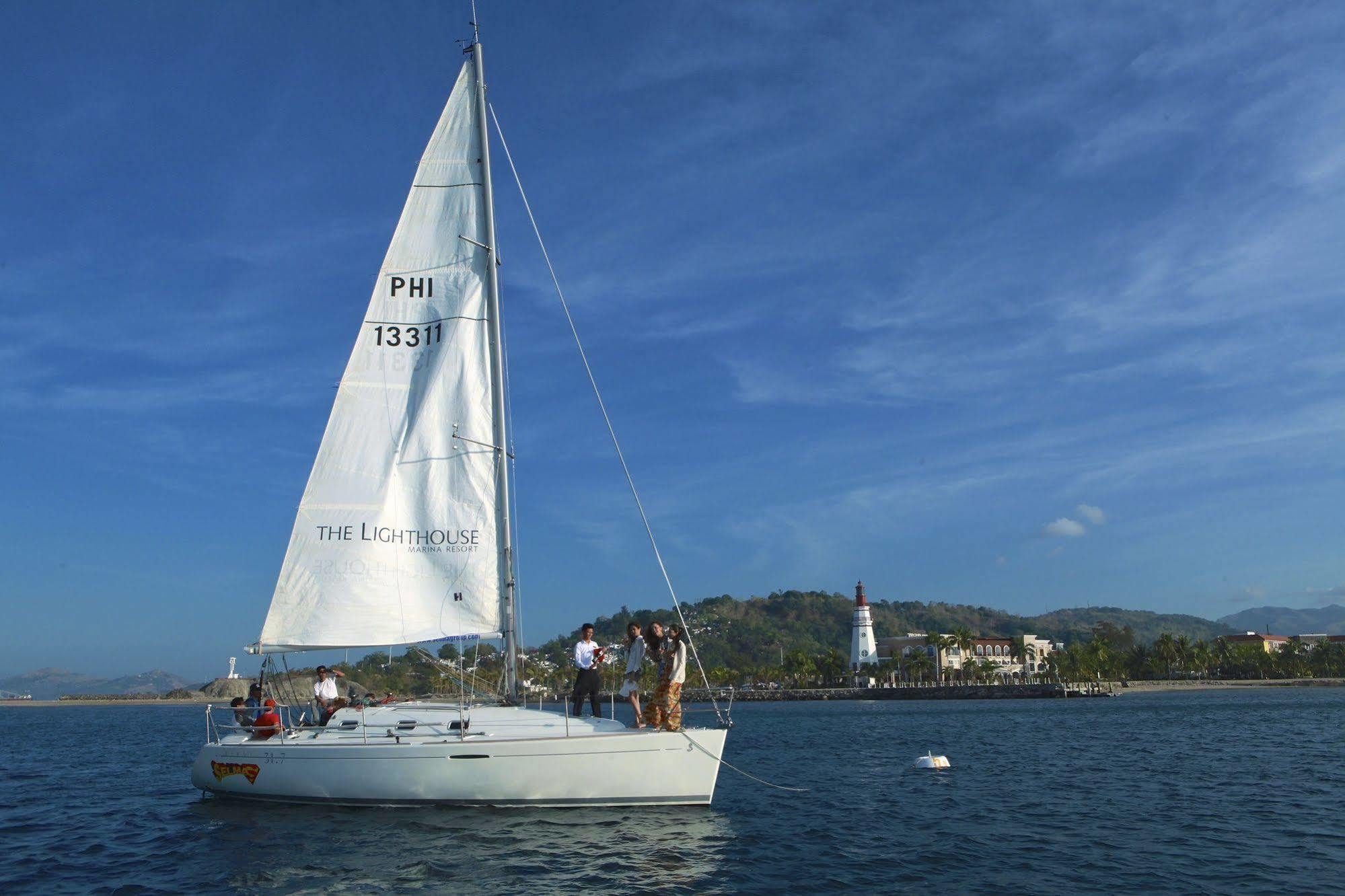 The Lighthouse Marina Resort Olongapo Exterior photo